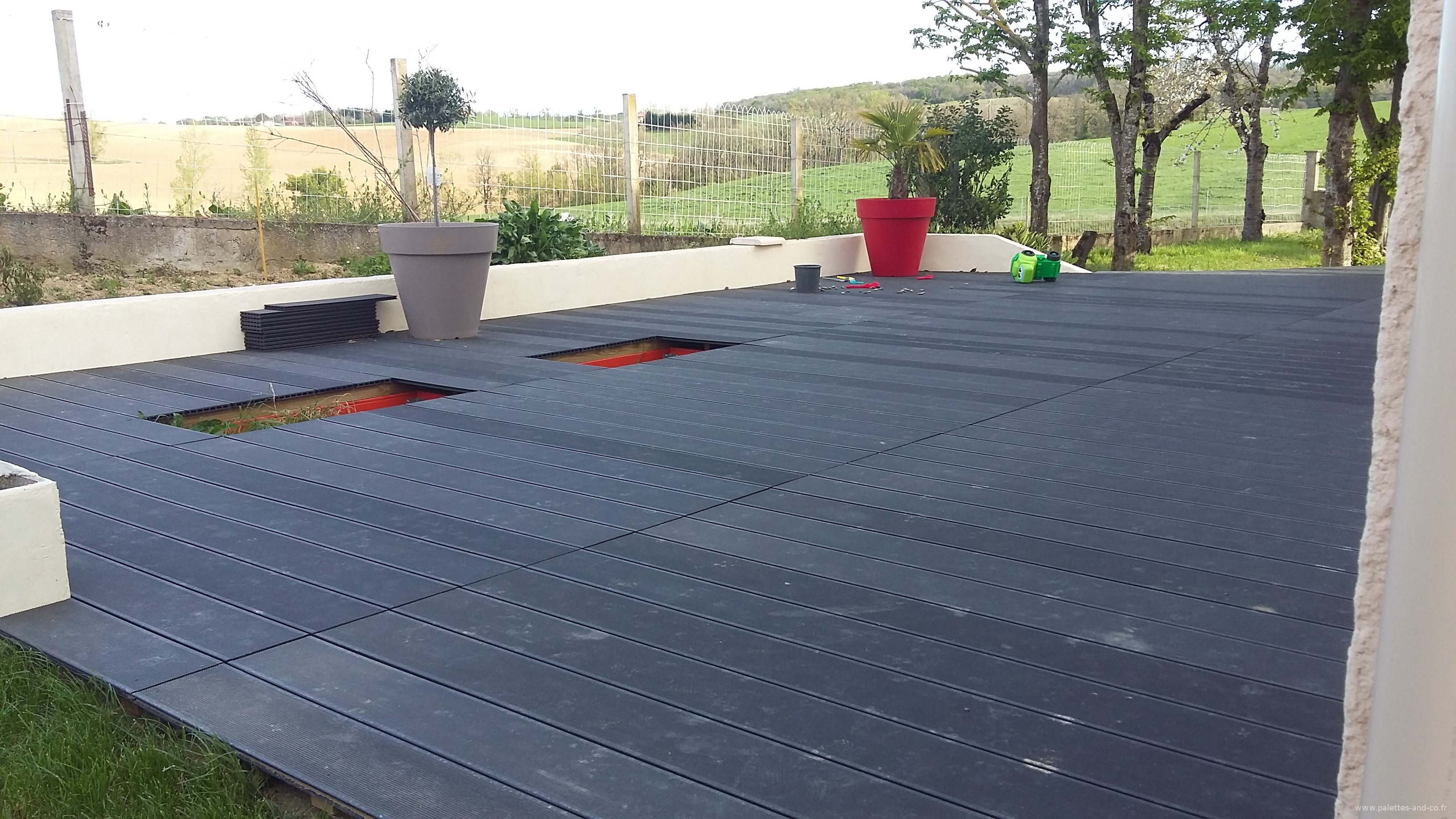 Banquette palette exterieur: meuble ext rieur en palette de bois ...